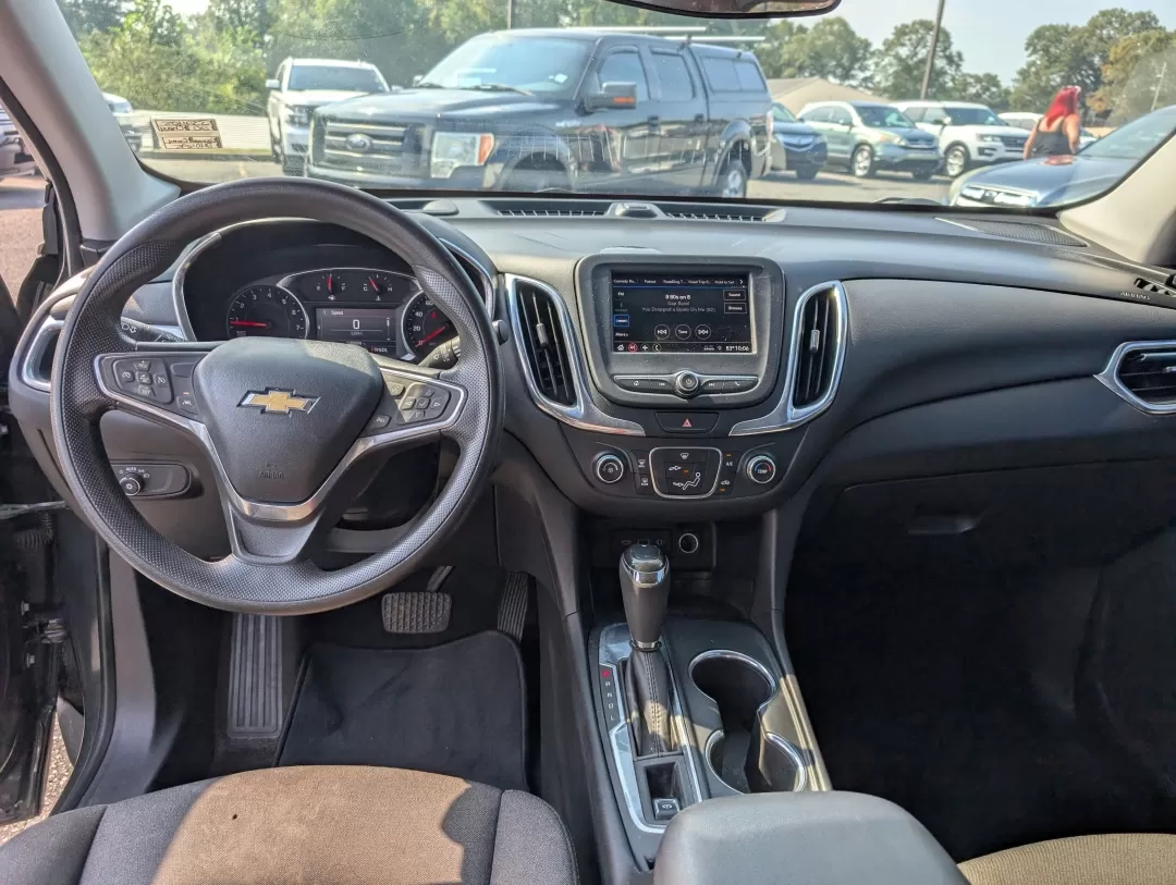 2020 /Jet Black Chevrolet Equinox LT (2GNAXKEV2L6) with an Other engine, located at 3959 U.S. 80 W, Phenix City, AL, 36870, (334) 297-4885, 32.469296, -85.135185 - **Explore New Horizons in the 2020 Chevrolet Equinox LT Perfect for Your Next Adventure!**<br /> <br /> Are you ready to elevate your daily commute or embark on weekend getaways? The 2020 Chevrolet Equinox LT is the ultimate SUV for those seeking comfort, versatility, and style. With its spacious i - Photo#11