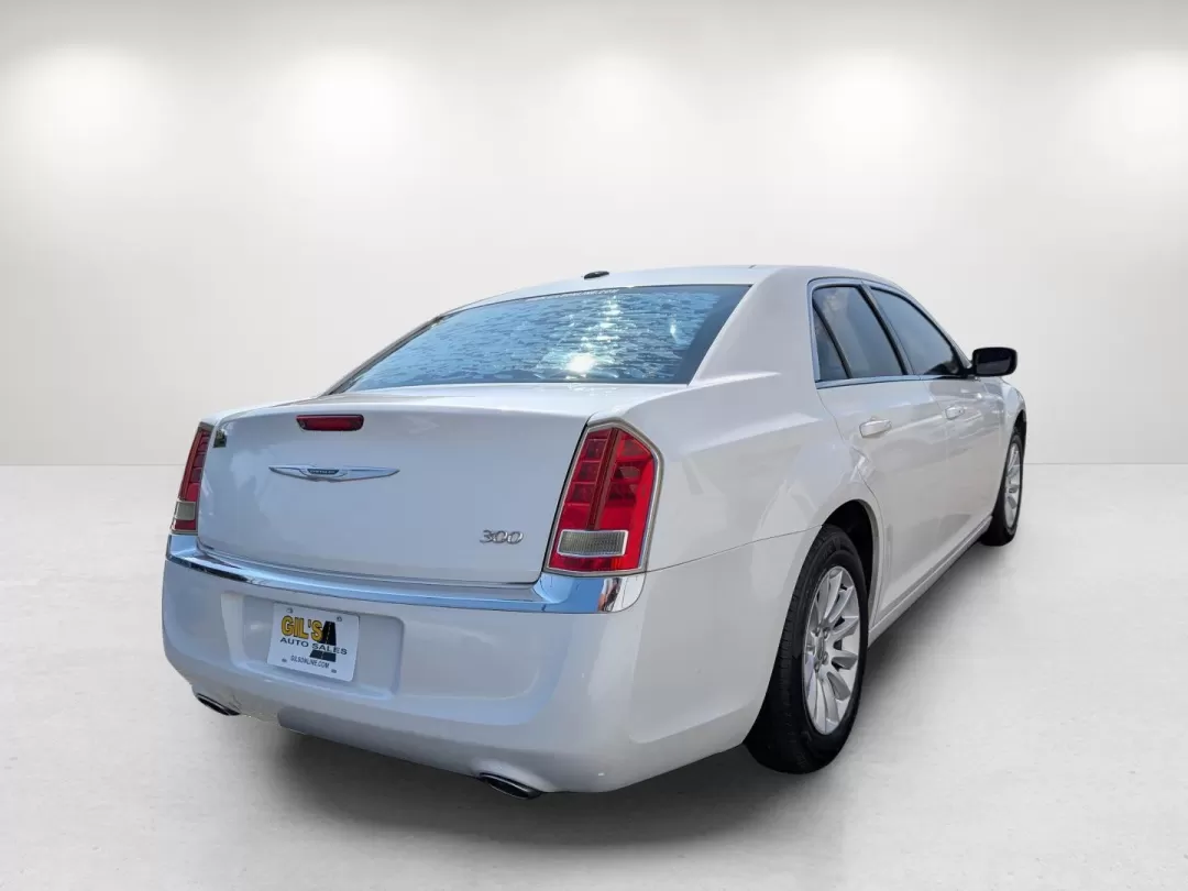 2013 /Black Chrysler 300 (2C3CCAAG5DH) with an Other engine, located at 3959 U.S. 80 W, Phenix City, AL, 36870, (334) 297-4885, 32.469296, -85.135185 - **Elevate Your Driving Experience with This 2013 Chrysler 300 - Perfect for All Your Needs!**<br /> <br /> Are you ready to take your daily commute to the next level or embark on unforgettable road trips? Look no further than this stunning 2013 Chrysler 300, available now at Gils Auto in Phenix City - Photo#5