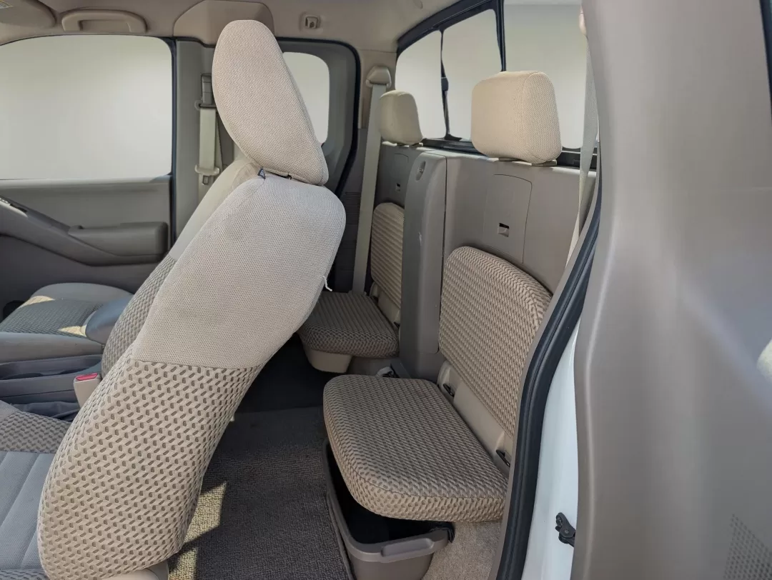 2013 /Beige Nissan Frontier SV (1N6AD0CU1DN) with an Other engine, located at 3959 U.S. 80 W, Phenix City, AL, 36870, (334) 297-4885, 32.469296, -85.135185 - 2013 Nissan Frontier SV - Photo#11