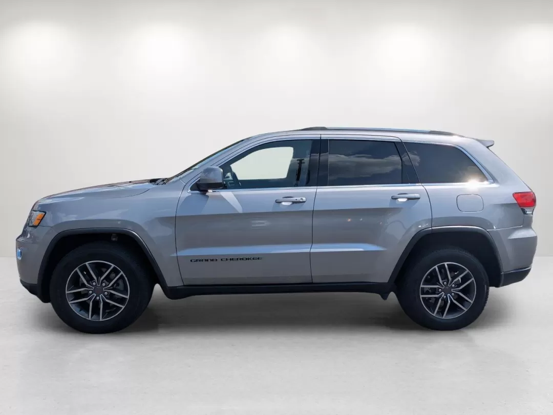 2019 /Black Jeep Grand Cherokee Laredo E (1C4RJEAG7KC) with an Other engine, located at 5115 14th Ave., Columbus, GA, 31904, (706) 323-0345, 32.511494, -84.971046 - **Adventure Awaits with the 2019 Jeep Grand Cherokee Laredo E Perfect for Your Active Lifestyle!**<br /> <br /> Are you searching for a reliable SUV that blends luxury with rugged capability? Look no further than this stunning 2019 Jeep Grand Cherokee Laredo E, available now at Gils Auto in Phenix - Photo#7