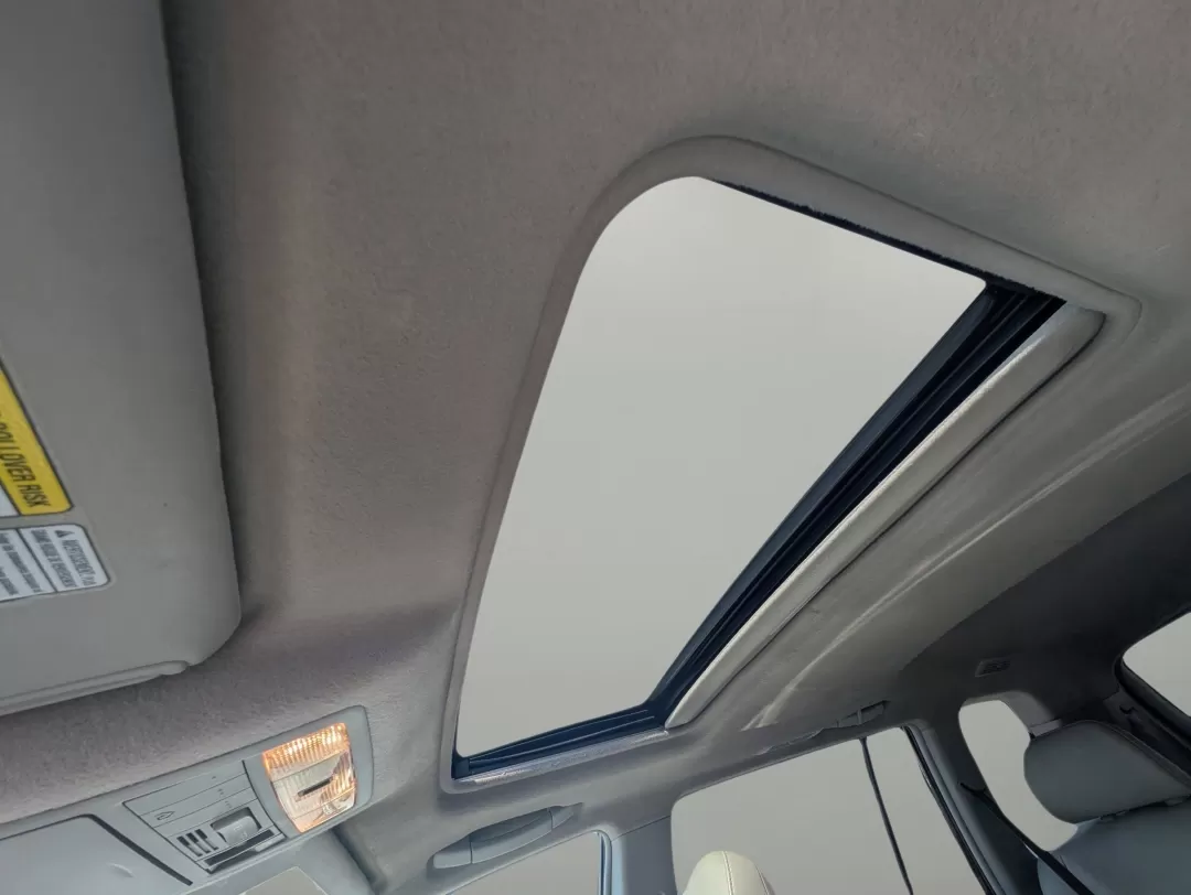 2013 Toyota Highlander Base Hybrid photo 18