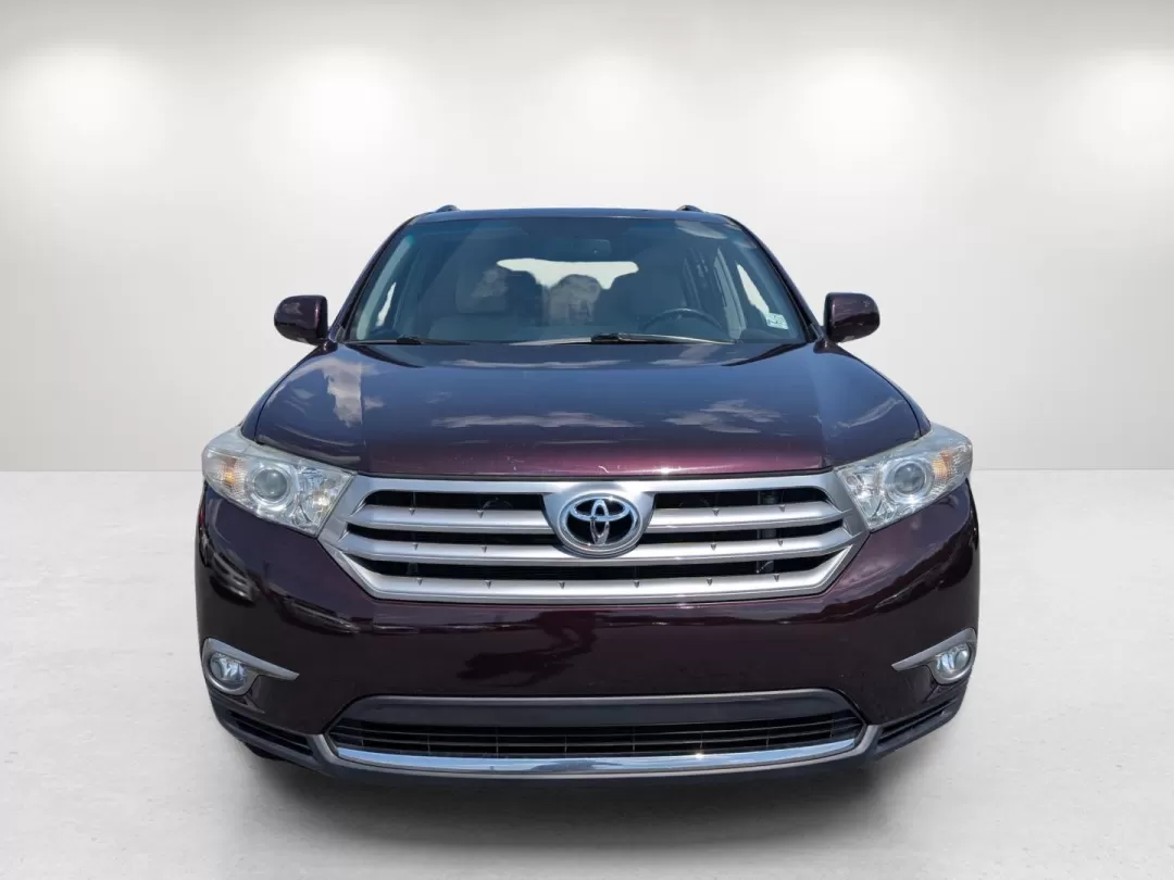 2013 Toyota Highlander Limited (5TDYK3EH3DS) with an Other engine, located at 5115 14th Ave., Columbus, GA, 31904, (706) 323-0345, 32.511494, -84.971046 - **Adventure Awaits with the 2013 Toyota Highlander Limited Perfect for Families and Road Trips!**<br /> <br /> Are you ready to elevate your family adventures or daily commutes with a vehicle that combines reliability, comfort, and style? Look no further than this stunning 2013 Toyota Highlander Li - Photo#1