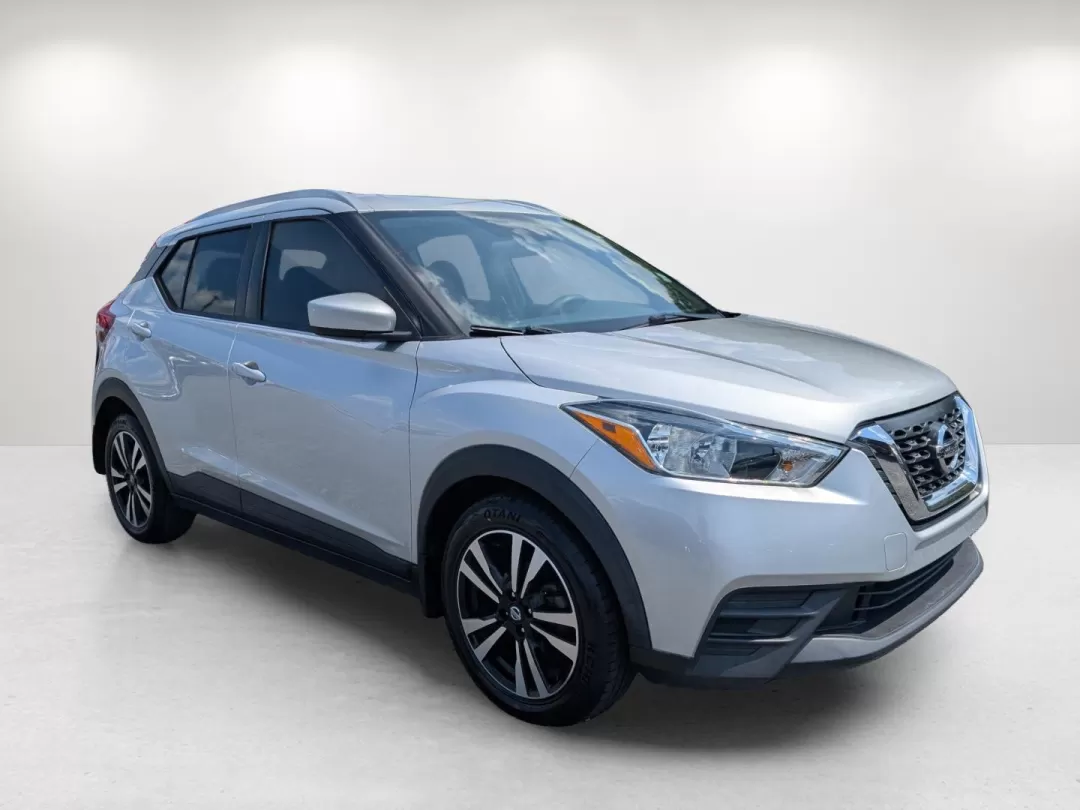 2019 /Charcoal Nissan Kicks SV (3N1CP5CU5KL) with an Other engine, located at 1430 Gateway Drive, Opelika, AL, 36801, (334) 239-0944, 32.637871, -85.409790 - 2019 Nissan Kicks SV - Photo#2