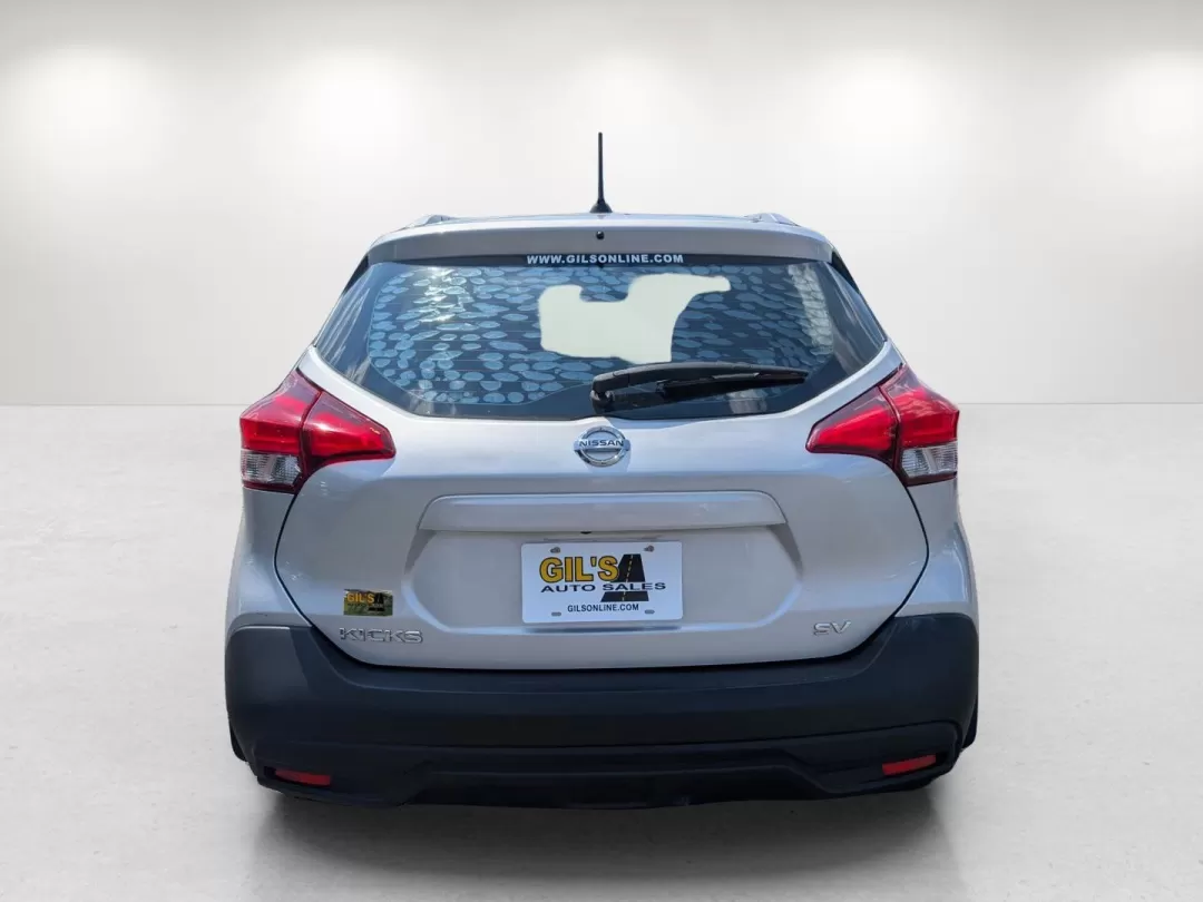 2019 /Charcoal Nissan Kicks SV (3N1CP5CU5KL) with an Other engine, located at 1430 Gateway Drive, Opelika, AL, 36801, (334) 239-0944, 32.637871, -85.409790 - 2019 Nissan Kicks SV - Photo#5