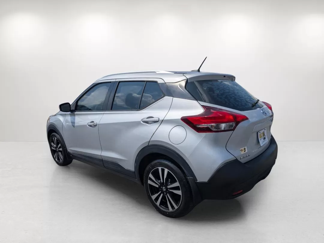 2019 /Charcoal Nissan Kicks SV (3N1CP5CU5KL) with an Other engine, located at 1430 Gateway Drive, Opelika, AL, 36801, (334) 239-0944, 32.637871, -85.409790 - 2019 Nissan Kicks SV - Photo#6