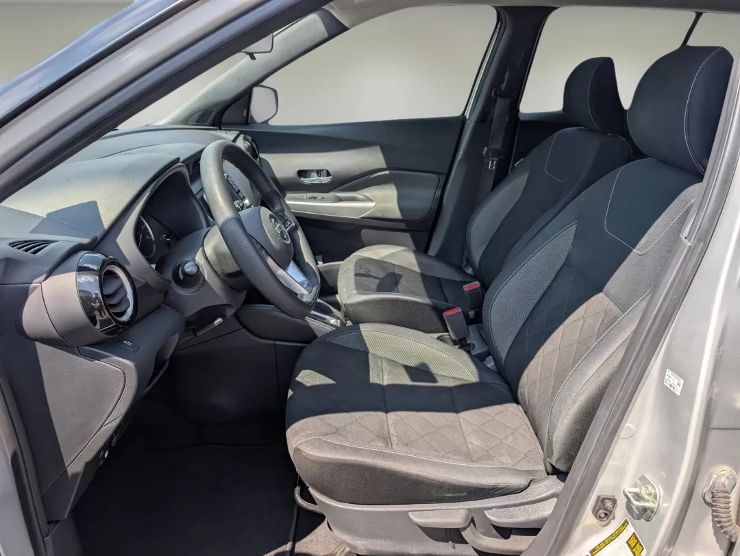 2019 /Charcoal Nissan Kicks SV (3N1CP5CU5KL) with an Other engine, located at 1430 Gateway Drive, Opelika, AL, 36801, (334) 239-0944, 32.637871, -85.409790 - 2019 Nissan Kicks SV - Photo#9