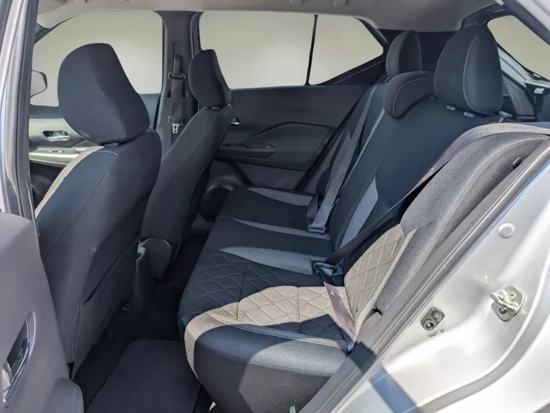2019 /Charcoal Nissan Kicks SV (3N1CP5CU5KL) with an Other engine, located at 1430 Gateway Drive, Opelika, AL, 36801, (334) 239-0944, 32.637871, -85.409790 - 2019 Nissan Kicks SV - Photo#10