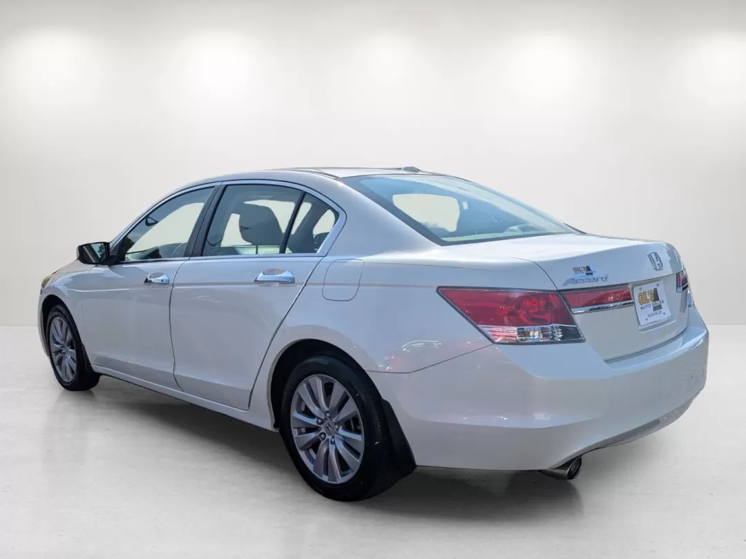 2011 Honda Accord Sdn EX-L (5KBCP3F85BB) with an Other engine, located at 3959 U.S. 80 W, Phenix City, AL, 36870, (334) 297-4885, 32.469296, -85.135185 - 2011 Honda Accord Sdn EX-L - Photo#6