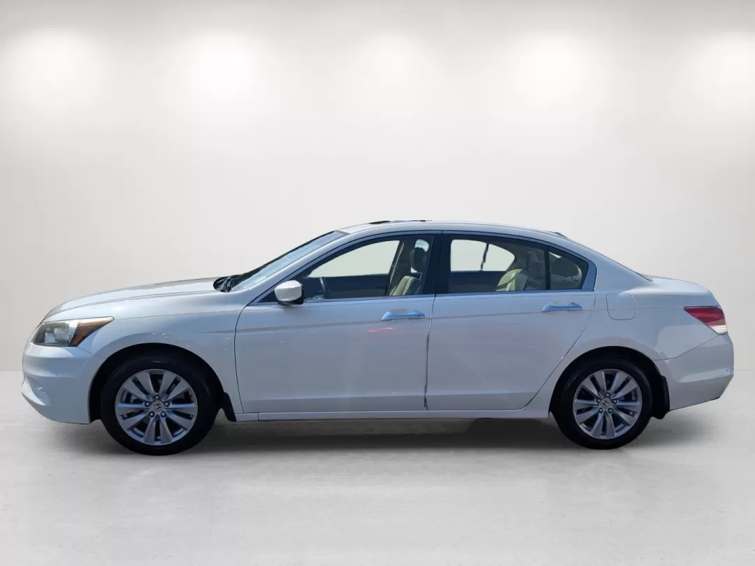2011 Honda Accord Sdn EX-L (5KBCP3F85BB) with an Other engine, located at 3959 U.S. 80 W, Phenix City, AL, 36870, (334) 297-4885, 32.469296, -85.135185 - 2011 Honda Accord Sdn EX-L - Photo#7