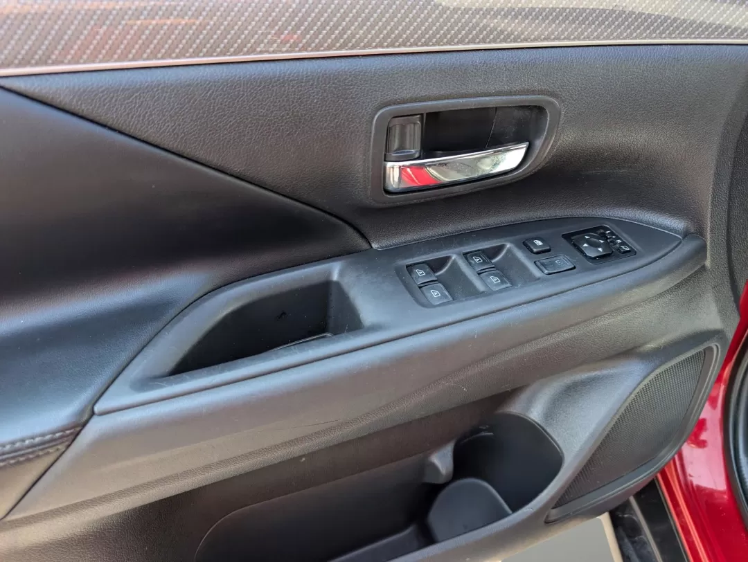 2020 Mitsubishi Outlander SEL (JA4AZ3A32LZ) with an Other engine, located at 1430 Gateway Drive, Opelika, AL, 36801, (334) 239-0944, 32.637871, -85.409790 - 2020 Mitsubishi Outlander SEL - Photo#8