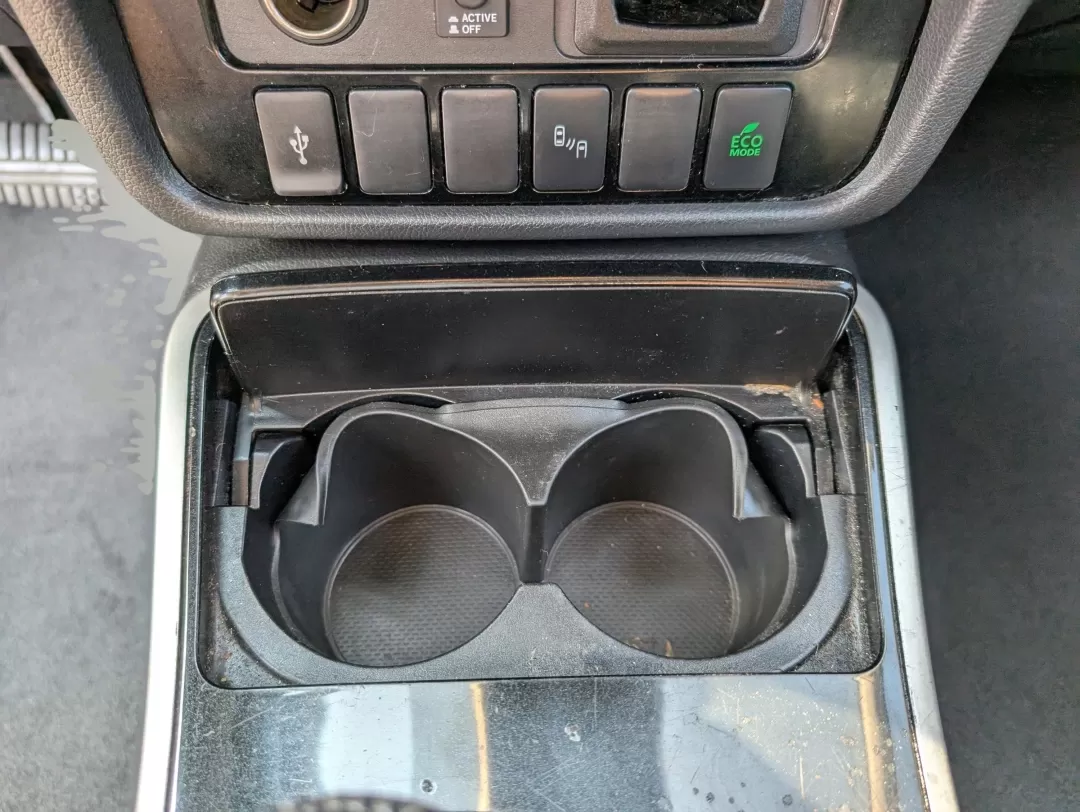 2020 Mitsubishi Outlander SEL (JA4AZ3A32LZ) with an Other engine, located at 1430 Gateway Drive, Opelika, AL, 36801, (334) 239-0944, 32.637871, -85.409790 - 2020 Mitsubishi Outlander SEL - Photo#14