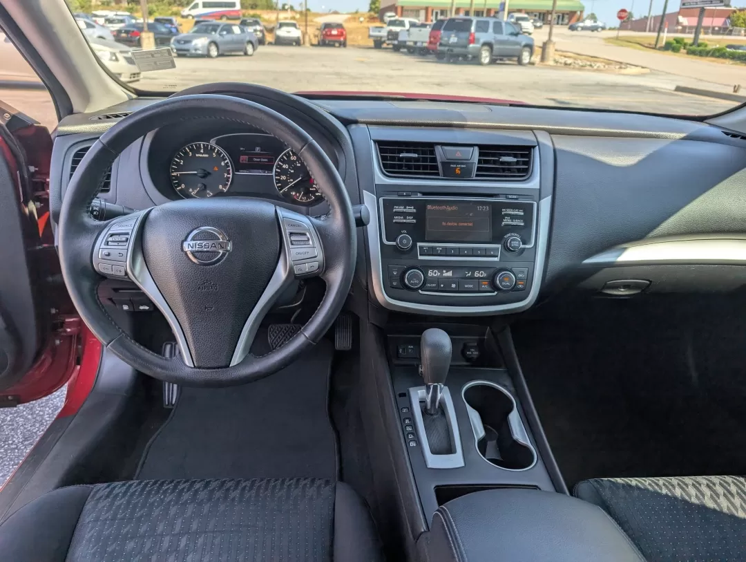2017 /Charcoal Nissan Altima 2.5 SV (1N4AL3AP6HC) with an Other engine, located at 1430 Gateway Drive, Opelika, AL, 36801, (334) 239-0944, 32.637871, -85.409790 - Experience the perfect blend of style, comfort, and reliability with this 2017 Nissan Altima 2.5 SV, available now at Gils Auto in Phenix City, AL. Whether you're embarking on a long commute, running errands around town, or planning a weekend getaway, this sleek sedan is designed to elevate your eve - Photo#11