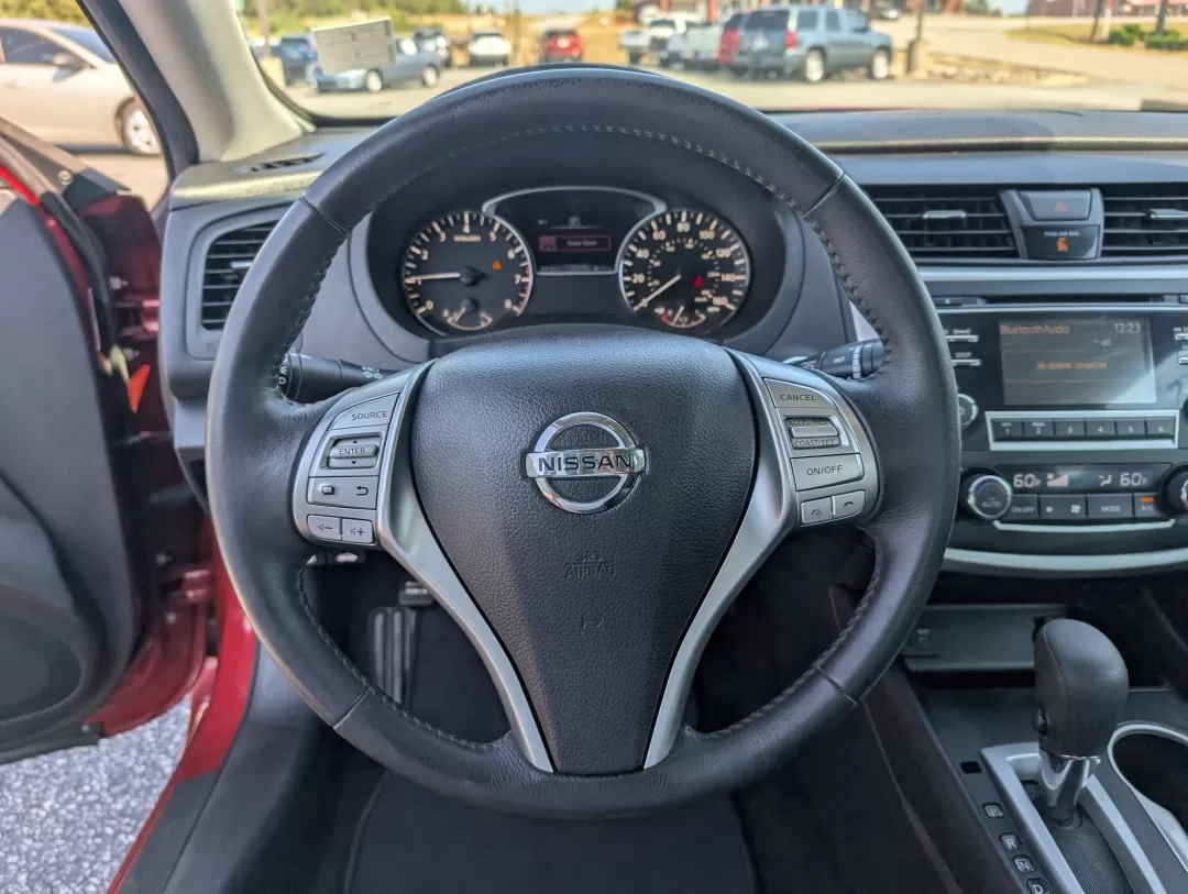 2017 /Charcoal Nissan Altima 2.5 SV (1N4AL3AP6HC) with an Other engine, located at 1430 Gateway Drive, Opelika, AL, 36801, (334) 239-0944, 32.637871, -85.409790 - Experience the perfect blend of style, comfort, and reliability with this 2017 Nissan Altima 2.5 SV, available now at Gils Auto in Phenix City, AL. Whether you're embarking on a long commute, running errands around town, or planning a weekend getaway, this sleek sedan is designed to elevate your eve - Photo#16