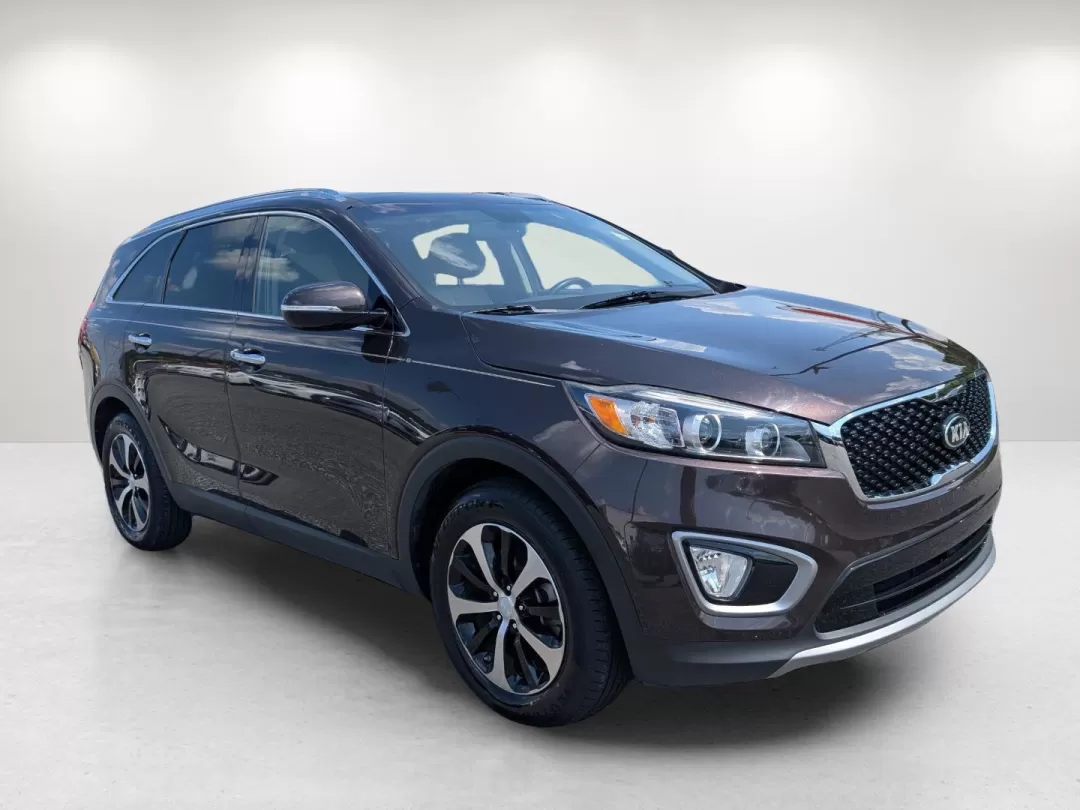 2016 /Stone Beige Kia Sorento EX (5XYPH4A10GG) with an Other engine, located at 3959 U.S. 80 W, Phenix City, AL, 36870, (334) 297-4885, 32.469296, -85.135185 - 2016 Kia Sorento EX - Photo#2