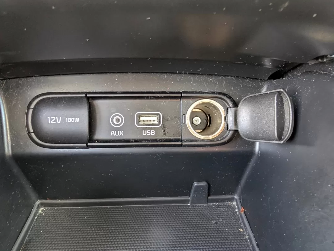 2016 /Stone Beige Kia Sorento EX (5XYPH4A10GG) with an Other engine, located at 3959 U.S. 80 W, Phenix City, AL, 36870, (334) 297-4885, 32.469296, -85.135185 - 2016 Kia Sorento EX - Photo#15