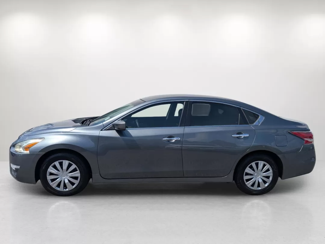 2014 /Charcoal Nissan Altima 2.5 S (1N4AL3AP9EN) with an Other engine, located at 3959 U.S. 80 W, Phenix City, AL, 36870, (334) 297-4885, 32.469296, -85.135185 - **Embrace the Journey with the 2014 Nissan Altima 2.5 S Perfect for Everyday Adventures!**<br /> <br /> Looking for a reliable vehicle that fits seamlessly into your busy lifestyle? The 2014 Nissan Altima 2.5 S is your ideal companion for daily commutes, weekend road trips, and everything in betwee - Photo#7