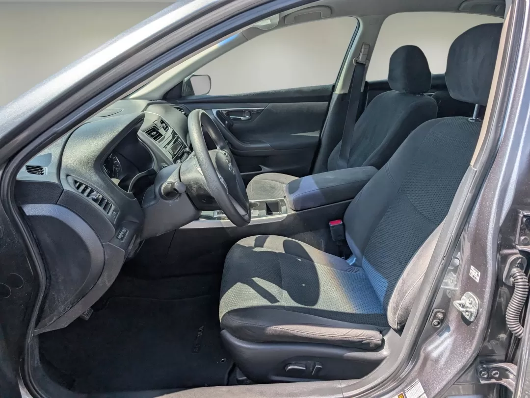 2014 /Charcoal Nissan Altima 2.5 S (1N4AL3AP9EN) with an Other engine, located at 3959 U.S. 80 W, Phenix City, AL, 36870, (334) 297-4885, 32.469296, -85.135185 - **Embrace the Journey with the 2014 Nissan Altima 2.5 S Perfect for Everyday Adventures!**<br /> <br /> Looking for a reliable vehicle that fits seamlessly into your busy lifestyle? The 2014 Nissan Altima 2.5 S is your ideal companion for daily commutes, weekend road trips, and everything in betwee - Photo#9