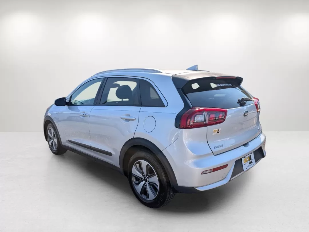 2018 /Charcoal Kia Niro EX (KNDCC3LC2J5) with an Other engine, located at 3959 U.S. 80 W, Phenix City, AL, 36870, (334) 297-4885, 32.469296, -85.135185 - **Embrace Adventure and Efficiency with the 2018 Kia Niro EX at Gils Auto!**<br /> <br /> If you're searching for the perfect balance between efficiency and practicality, look no further than the 2018 Kia Niro EX, available now at Gils Auto in Phenix City, AL. This hybrid SUV is not just a vehicle; - Photo#7