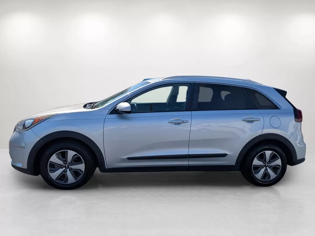 2018 /Charcoal Kia Niro EX (KNDCC3LC2J5) with an Other engine, located at 3959 U.S. 80 W, Phenix City, AL, 36870, (334) 297-4885, 32.469296, -85.135185 - **Embrace Adventure and Efficiency with the 2018 Kia Niro EX at Gils Auto!**<br /> <br /> If you're searching for the perfect balance between efficiency and practicality, look no further than the 2018 Kia Niro EX, available now at Gils Auto in Phenix City, AL. This hybrid SUV is not just a vehicle; - Photo#8