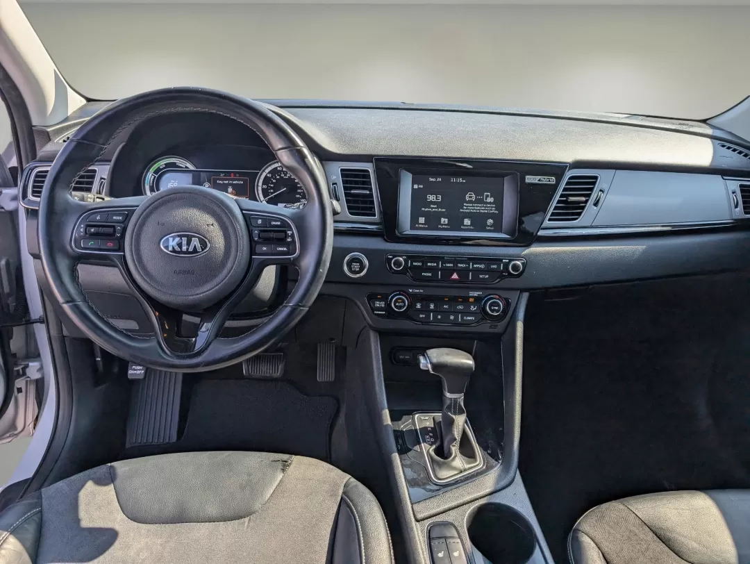 2018 /Charcoal Kia Niro EX (KNDCC3LC2J5) with an Other engine, located at 3959 U.S. 80 W, Phenix City, AL, 36870, (334) 297-4885, 32.469296, -85.135185 - **Embrace Adventure and Efficiency with the 2018 Kia Niro EX at Gils Auto!**<br /> <br /> If you're searching for the perfect balance between efficiency and practicality, look no further than the 2018 Kia Niro EX, available now at Gils Auto in Phenix City, AL. This hybrid SUV is not just a vehicle; - Photo#12