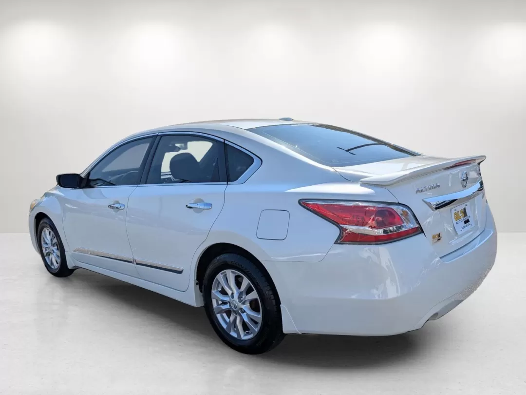 2015 /Beige Nissan Altima 2.5 S (1N4AL3AP1FC) with an Other engine, located at 3959 U.S. 80 W, Phenix City, AL, 36870, (334) 297-4885, 32.469296, -85.135185 - Are you in search of a reliable sedan that combines style, comfort, and affordability? Look no further than this stunning 2015 Nissan Altima 2.5 S, available now at Gils Auto in Phenix City, AL! Perfect for daily commuters or growing families, this vehicle is designed to meet your needs without brea - Photo#7