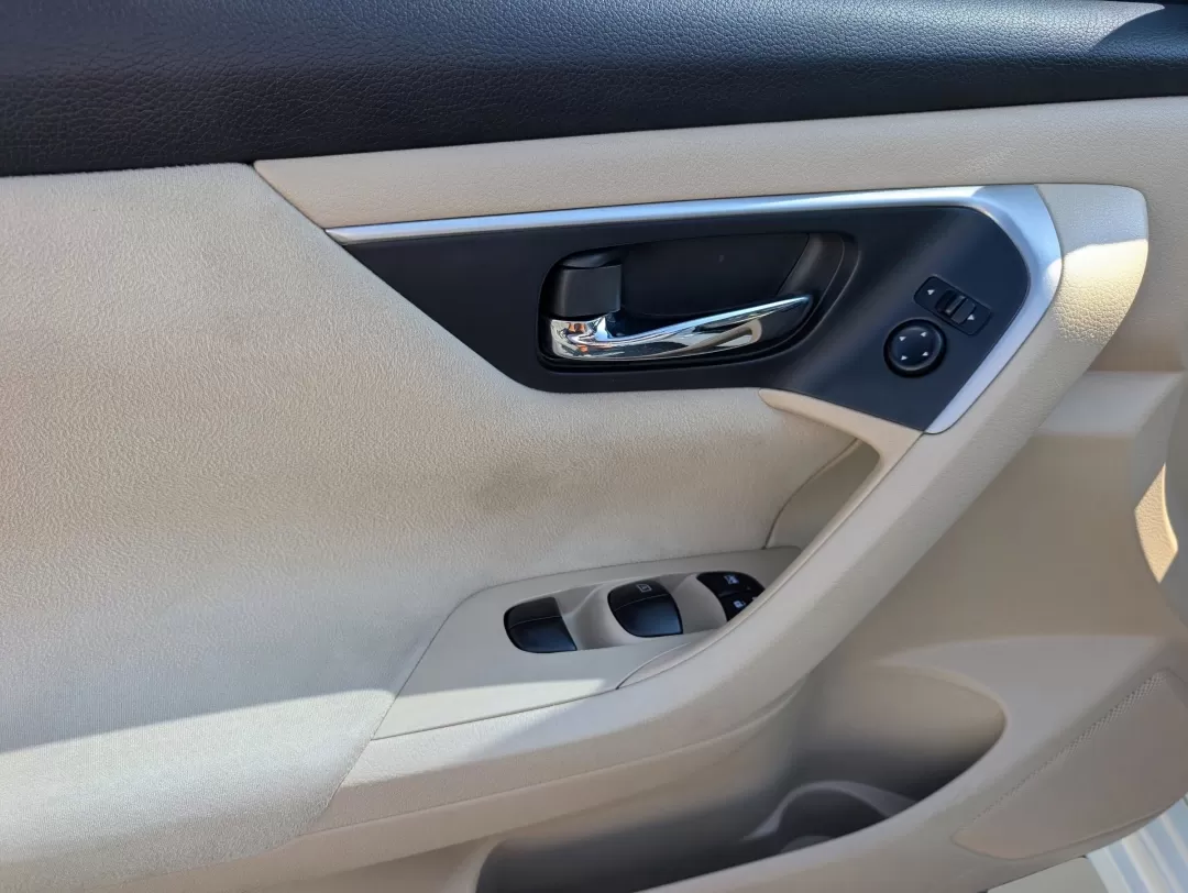 2015 /Beige Nissan Altima 2.5 S (1N4AL3AP1FC) with an Other engine, located at 3959 U.S. 80 W, Phenix City, AL, 36870, (334) 297-4885, 32.469296, -85.135185 - Are you in search of a reliable sedan that combines style, comfort, and affordability? Look no further than this stunning 2015 Nissan Altima 2.5 S, available now at Gils Auto in Phenix City, AL! Perfect for daily commuters or growing families, this vehicle is designed to meet your needs without brea - Photo#9