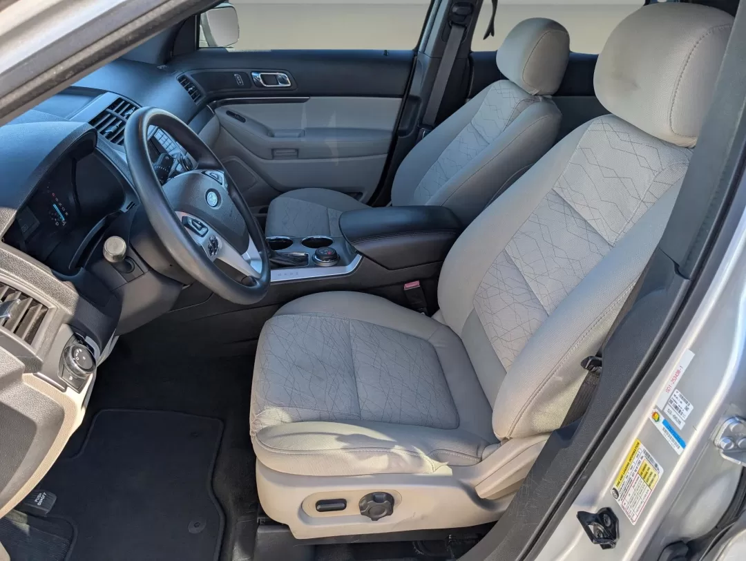 2014 Ford Explorer Base (1FM5K8B84EG) with an Other engine, located at 5115 14th Ave., Columbus, GA, 31904, (706) 323-0345, 32.511494, -84.971046 - **Explore New Adventures with the 2014 Ford Explorer at Gils Auto in Phenix City, AL!**<br /> <br /> Are you ready to elevate your family outings, weekend road trips, or daily commutes? The 2014 Ford Explorer combines versatility, comfort, and reliability, making it an ideal choice for those seeking - Photo#12