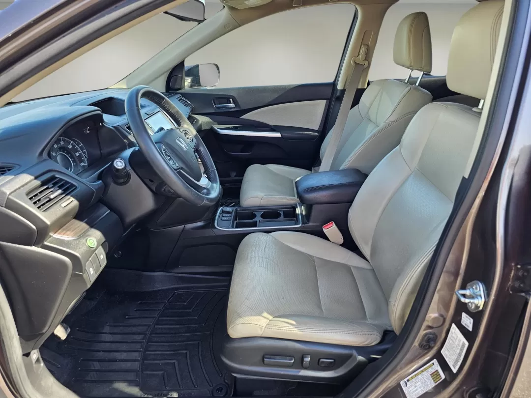 2015 Honda CR-V EX-L (2HKRM3H75FH) with an Other engine, located at 5115 14th Ave., Columbus, GA, 31904, (706) 323-0345, 32.511494, -84.971046 - **Explore Life's Adventures in This 2015 Honda CR-V EX-L at Gils Auto - Phenix City!**<br /> <br /> Are you ready to elevate your daily drive or embark on memorable weekend adventures? The 2015 Honda CR-V EX-L is your perfect companion, offering a blend of efficiency, comfort, and style that caters - Photo#9