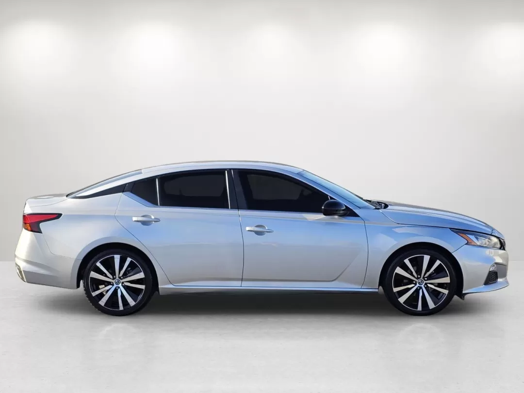 2021 /Sport Nissan Altima 2.5 SR (1N4BL4CV1MN) with an Other engine, located at 7000 Northlake Connector, Columbus, GA, 31904, (706) 987-8085, 32.524975, -84.978134 - 2021 Nissan Altima 2.5 SR - Photo#3