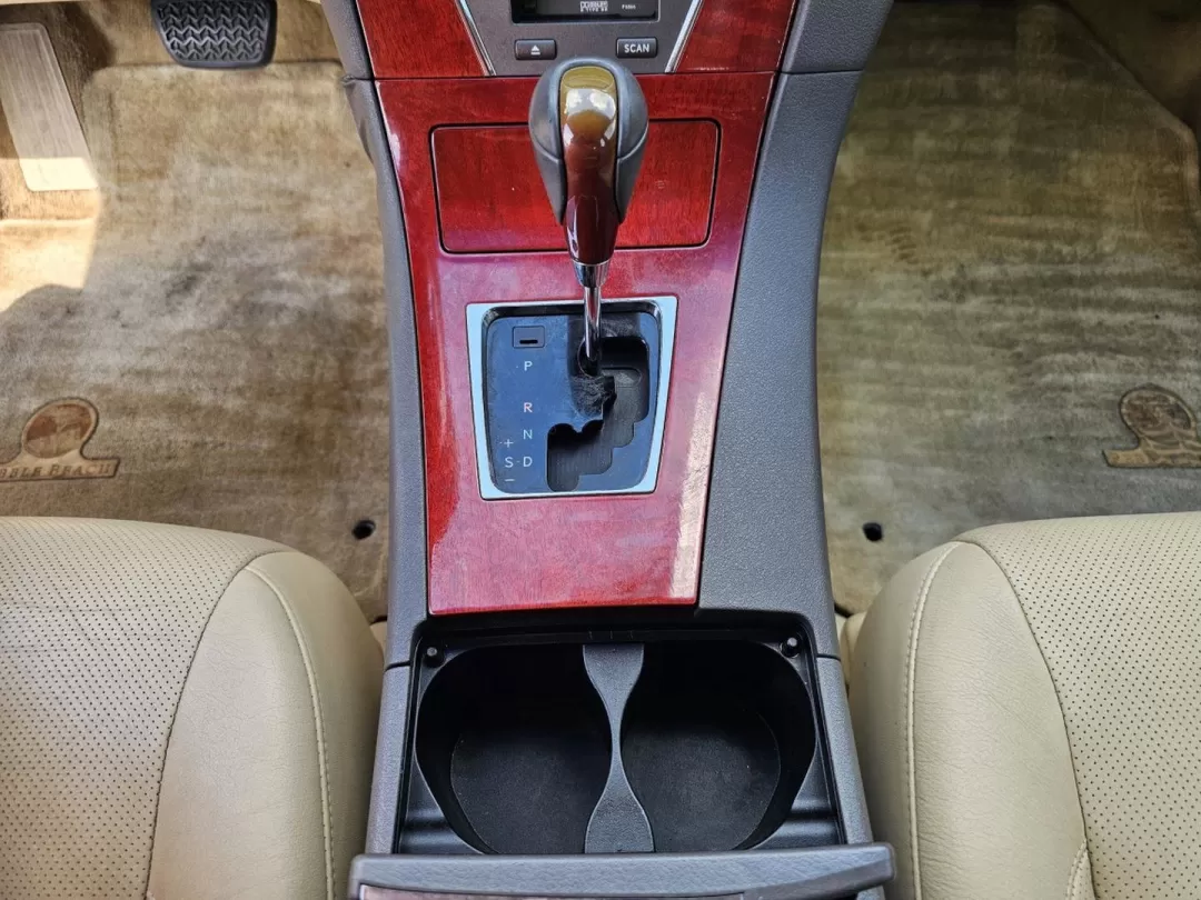 2008 Lexus ES 350 (JTHBJ46GX82) with an Other engine, located at 3959 U.S. 80 W, Phenix City, AL, 36870, (334) 297-4885, 32.469296, -85.135185 - **Discover Luxurious Comfort and Reliability with the 2008 Lexus ES 350 at Gils Auto!**<br /> <br /> Are you searching for the perfect vehicle that combines luxury, reliability, and affordability? Look no further than the 2008 Lexus ES 350 available at Gils Auto in Phenix City, AL! This elegant seda - Photo#13
