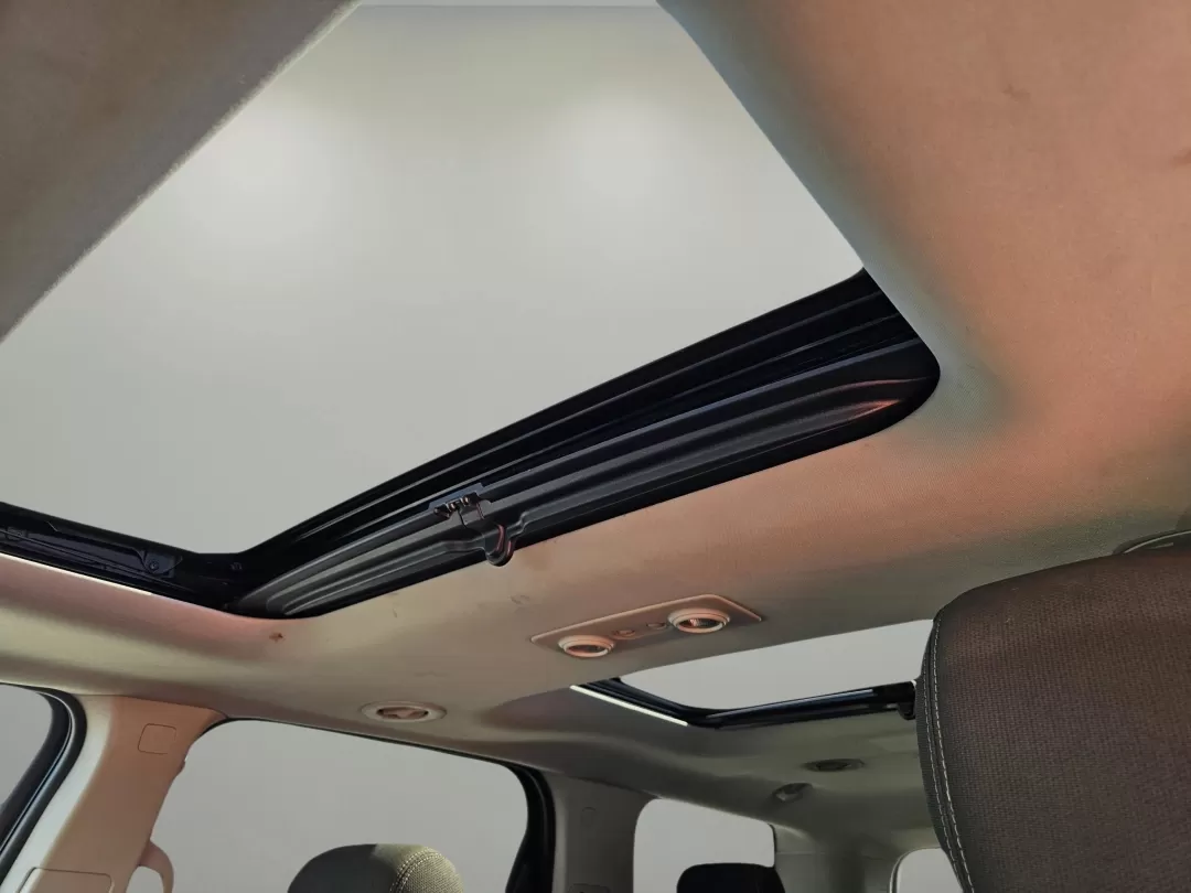 2015 Gmc Acadia SLE photo 11