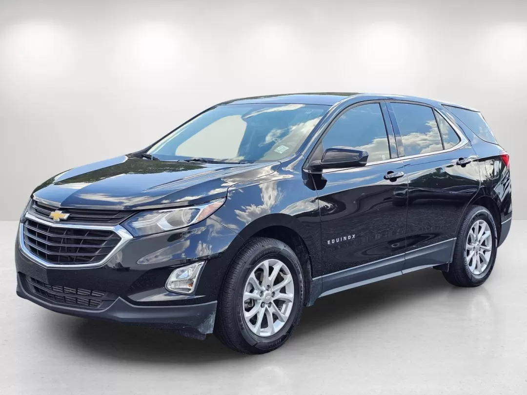 2020 /Jet Black Chevrolet Equinox LT (3GNAXJEV9LL) with an Other engine, located at 3959 U.S. 80 W, Phenix City, AL, 36870, (334) 297-4885, 32.469296, -85.135185 - **Explore New Adventures with the 2020 Chevrolet Equinox LT: Perfect for Phenix City Families!**<br /> <br /> If you're looking for a versatile SUV that can handle everything from school drop-offs to weekend getaways, look no further than the 2020 Chevrolet Equinox LT available at Gils Auto in Pheni - Photo#1