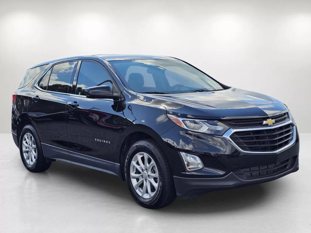 2020 /Jet Black Chevrolet Equinox LT (3GNAXJEV9LL) with an Other engine, located at 3959 U.S. 80 W, Phenix City, AL, 36870, (334) 297-4885, 32.469296, -85.135185 - **Explore New Adventures with the 2020 Chevrolet Equinox LT: Perfect for Phenix City Families!**<br /> <br /> If you're looking for a versatile SUV that can handle everything from school drop-offs to weekend getaways, look no further than the 2020 Chevrolet Equinox LT available at Gils Auto in Pheni - Photo#3