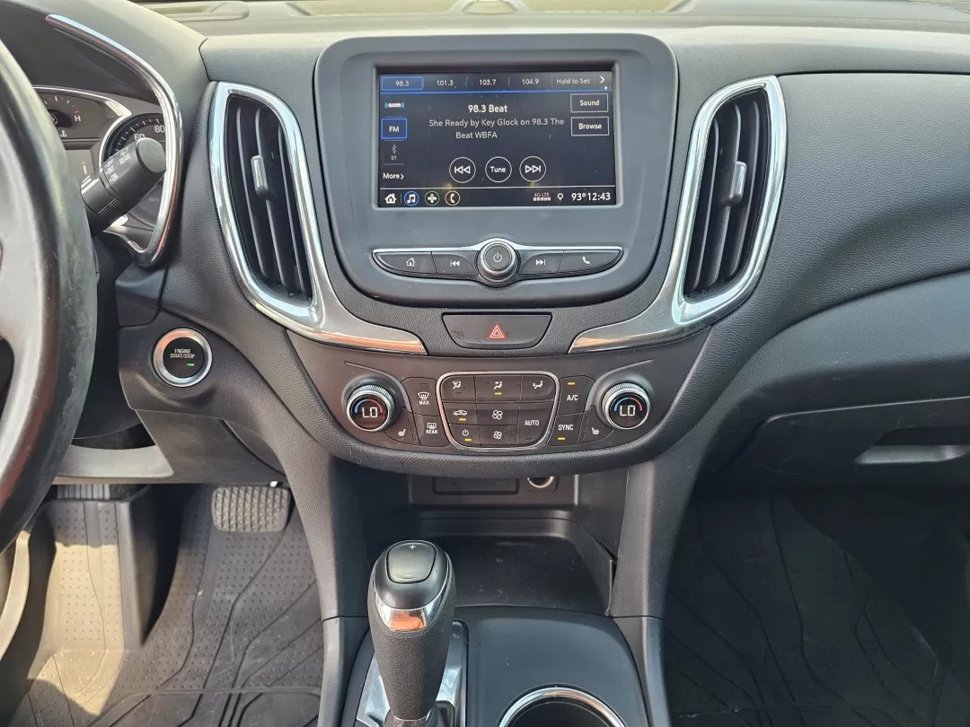 2020 /Jet Black Chevrolet Equinox LT (3GNAXJEV9LL) with an Other engine, located at 3959 U.S. 80 W, Phenix City, AL, 36870, (334) 297-4885, 32.469296, -85.135185 - **Explore New Adventures with the 2020 Chevrolet Equinox LT: Perfect for Phenix City Families!**<br /> <br /> If you're looking for a versatile SUV that can handle everything from school drop-offs to weekend getaways, look no further than the 2020 Chevrolet Equinox LT available at Gils Auto in Pheni - Photo#12