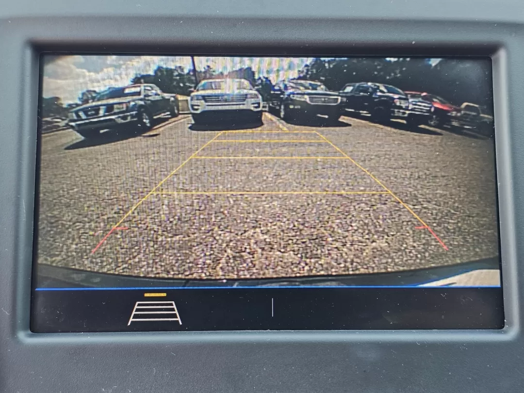 2020 /Jet Black Chevrolet Equinox LT (3GNAXJEV9LL) with an Other engine, located at 3959 U.S. 80 W, Phenix City, AL, 36870, (334) 297-4885, 32.469296, -85.135185 - **Explore New Adventures with the 2020 Chevrolet Equinox LT: Perfect for Phenix City Families!**<br /> <br /> If you're looking for a versatile SUV that can handle everything from school drop-offs to weekend getaways, look no further than the 2020 Chevrolet Equinox LT available at Gils Auto in Pheni - Photo#14