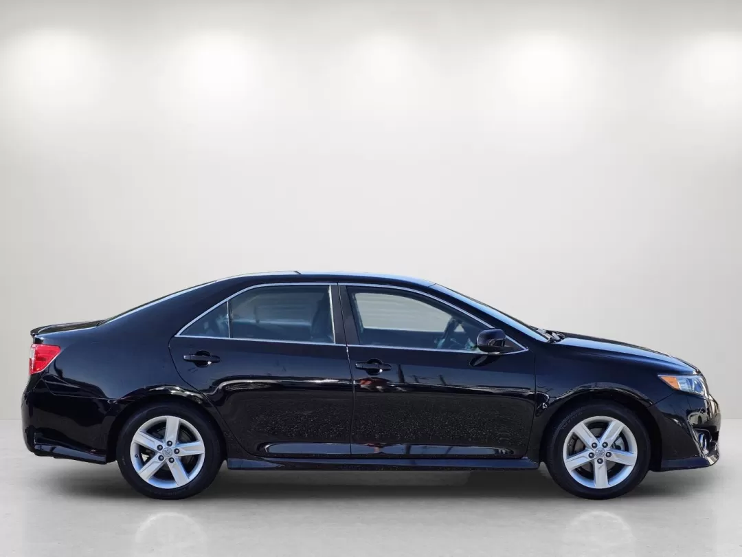 2012 /Black/Ash Toyota Camry SE (4T1BF1FK6CU) with an Other engine, located at 804 22nd Ave, Phenix City, AL, 36870, (334) 297-1860, 32.484749, -85.024475 - 2012 Toyota Camry SE - Photo#3