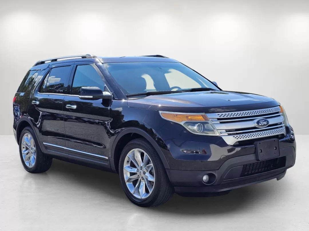 2014 Ford Explorer XLT (1FM5K7D84EG) with an Other engine, located at 7000 Northlake Connector, Columbus, GA, 31904, (706) 987-8085, 32.524975, -84.978134 - **Adventure Awaits: Your Perfect 2014 Ford Explorer XLT in Phenix City, AL!**<br /> <br /> Are you ready to elevate your family adventures or weekend getaways? Look no further than this stunning 2014 Ford Explorer XLT, a versatile SUV designed to cater to your active lifestyle. With an impressive bl - Photo#2