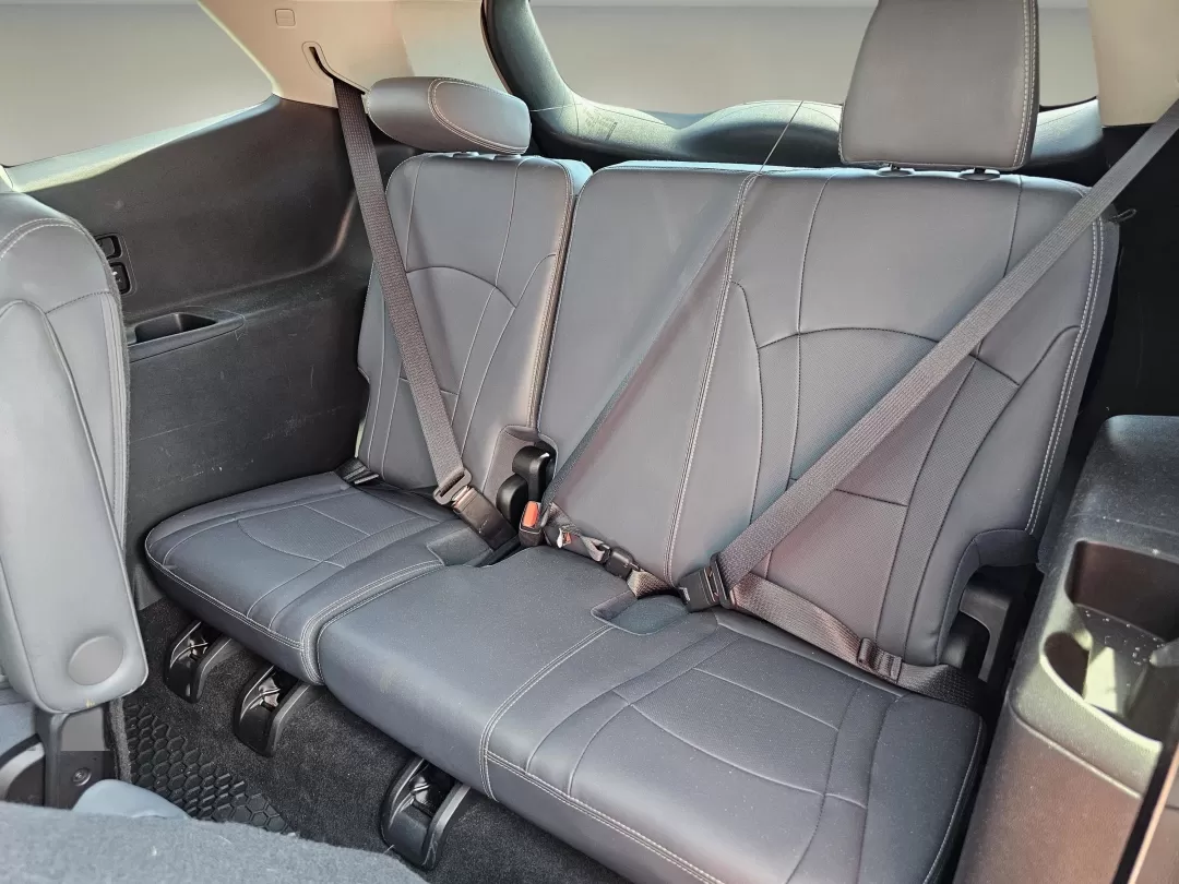 2018 /Dark Galvanized Buick Enclave Essence (5GAERBKW4JJ) with an Other engine, located at 3959 U.S. 80 W, Phenix City, AL, 36870, (334) 297-4885, 32.469296, -85.135185 - **Explore the Open Road in Style with the 2018 Buick Enclave Essence A Perfect Family SUV for Phenix City Adventures!**<br /> <br /> Are you searching for a versatile and stylish vehicle that can seamlessly accommodate your growing family while providing comfort and technology? Look no further than - Photo#16