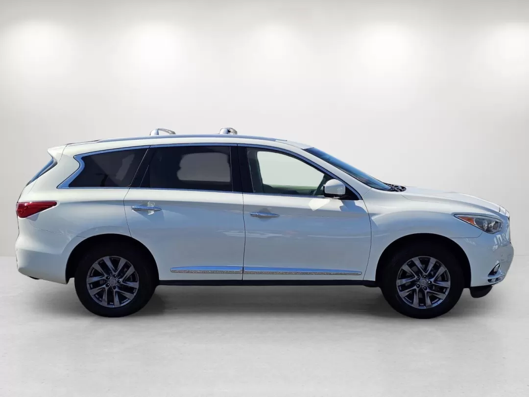 2013 /Wheat Infiniti JX35 (5N1AL0MN9DC) with an Other engine, located at 3959 U.S. 80 W, Phenix City, AL, 36870, (334) 297-4885, 32.469296, -85.135185 - ### Explore Ultimate Comfort and Style with the 2013 Infiniti JX35 at Gils Auto!<br /> <br /> Are you searching for the perfect SUV that combines luxury, versatility, and comfort for your family or your daily commute? Look no further than the 2013 Infiniti JX35, now available at Gils Auto, your trus - Photo#4