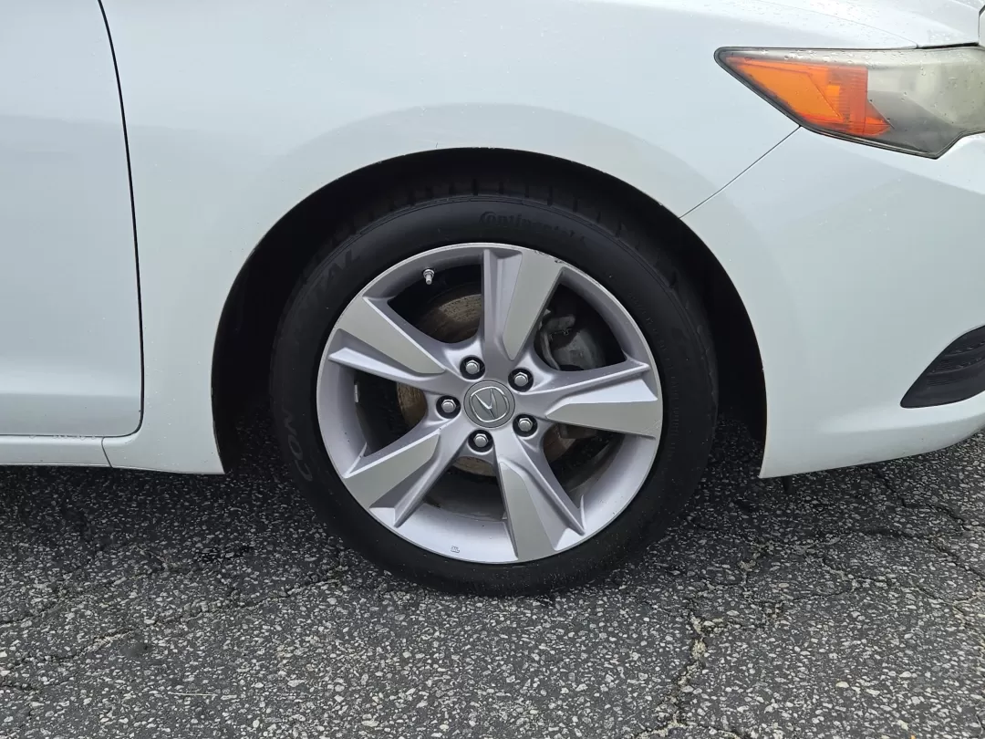 2015 Acura ILX (19VDE1F39FE) with an Other engine, located at 3959 U.S. 80 W, Phenix City, AL, 36870, (334) 297-4885, 32.469296, -85.135185 - **Discover Your Next Adventure with the 2015 Acura ILX at Gils Auto Phenix City**<br /> <br /> Are you searching for a vehicle that perfectly balances comfort, style, and practicality? Look no further than the 2015 Acura ILX, available now at Gils Auto in Phenix City, AL. This elegant sedan is not - Photo#2