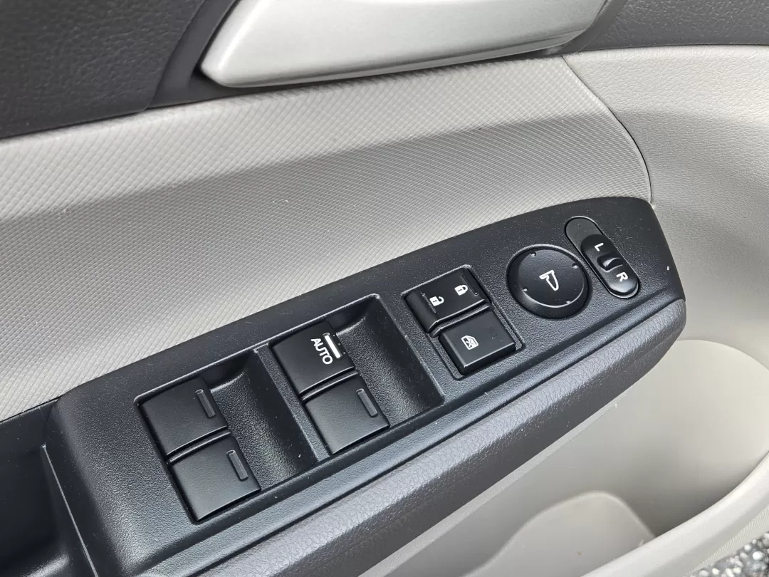 2010 Honda Accord Sdn LX (1HGCP2F3XAA) with an Other engine, located at 3959 U.S. 80 W, Phenix City, AL, 36870, (334) 297-4885, 32.469296, -85.135185 - **Discover Your Next Adventure with the 2010 Honda Accord LX Perfect for Your Daily Drive!**<br /> <br /> Are you searching for a reliable and stylish sedan that fits your active lifestyle? Look no further! Gils Auto in Phenix City, AL, has the ideal vehicle for you: the 2010 Honda Accord LX. Wheth - Photo#10