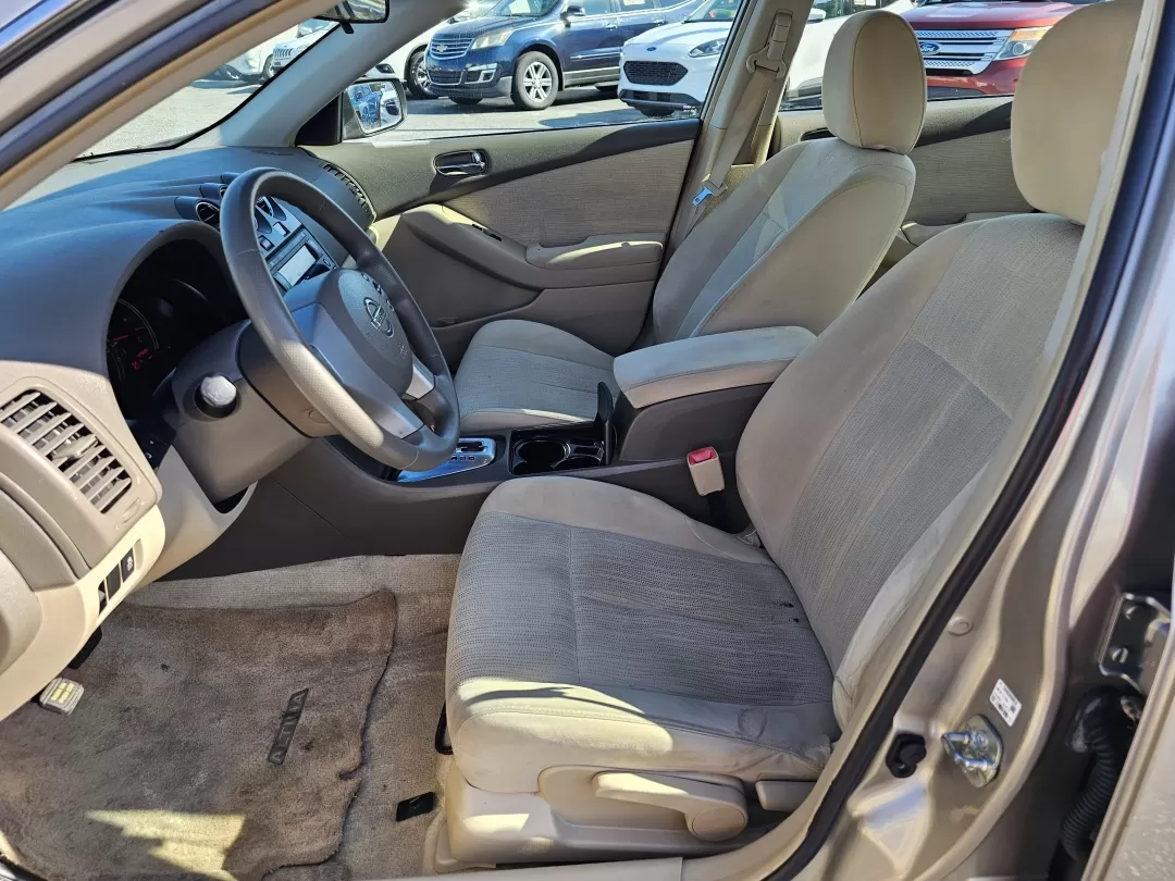 2011 /Blonde Nissan Altima 2.5 S (1N4AL2AP9BN) with an Other engine, located at 3959 U.S. 80 W, Phenix City, AL, 36870, (334) 297-4885, 32.469296, -85.135185 - 2011 Nissan Altima 2.5 S - Photo#9
