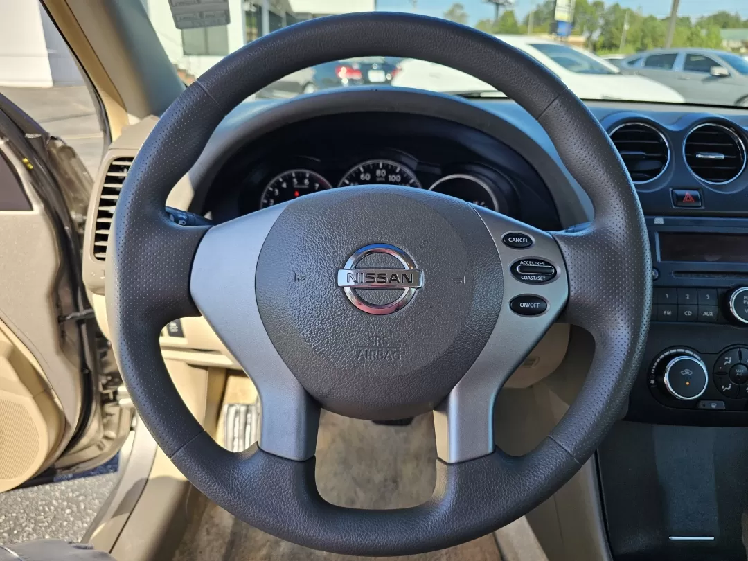 2011 /Blonde Nissan Altima 2.5 S (1N4AL2AP9BN) with an Other engine, located at 3959 U.S. 80 W, Phenix City, AL, 36870, (334) 297-4885, 32.469296, -85.135185 - 2011 Nissan Altima 2.5 S - Photo#10