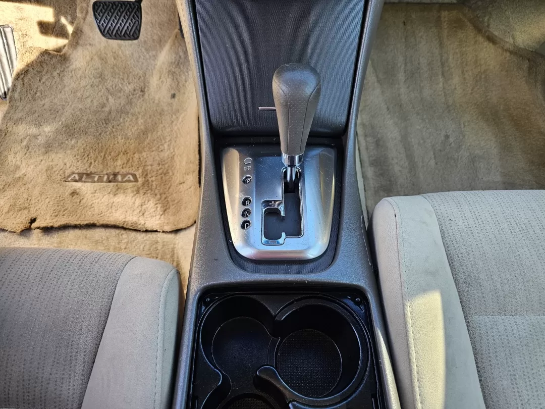 2011 /Blonde Nissan Altima 2.5 S (1N4AL2AP9BN) with an Other engine, located at 3959 U.S. 80 W, Phenix City, AL, 36870, (334) 297-4885, 32.469296, -85.135185 - 2011 Nissan Altima 2.5 S - Photo#13