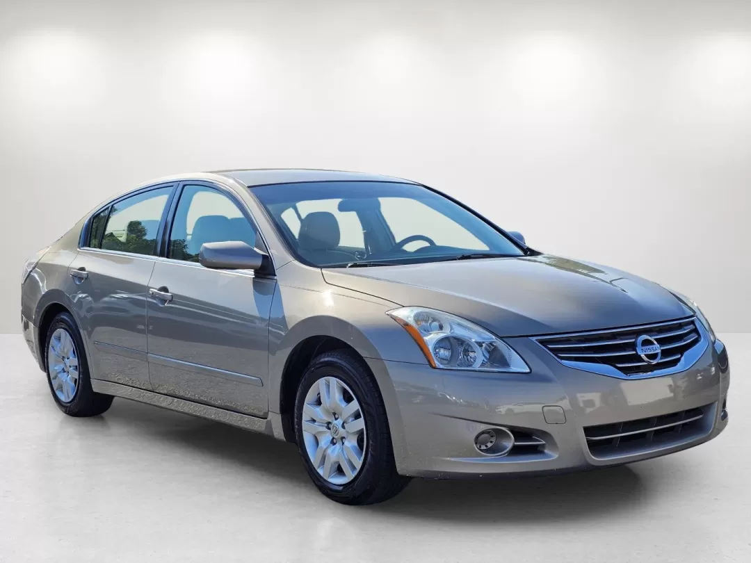 2011 /Blonde Nissan Altima 2.5 S (1N4AL2AP9BN) with an Other engine, located at 1430 Gateway Drive, Opelika, AL, 36801, (334) 239-0944, 32.637871, -85.409790 - 2011 Nissan Altima 2.5 S - Photo#2