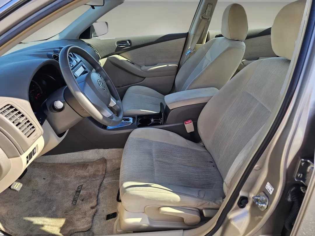 2011 /Blonde Nissan Altima 2.5 S (1N4AL2AP9BN) with an Other engine, located at 1430 Gateway Drive, Opelika, AL, 36801, (334) 239-0944, 32.637871, -85.409790 - 2011 Nissan Altima 2.5 S - Photo#9