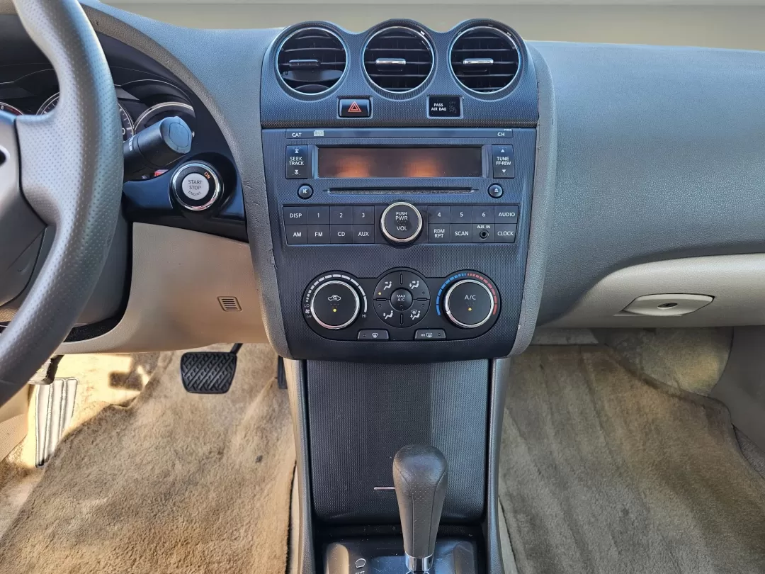 2011 /Blonde Nissan Altima 2.5 S (1N4AL2AP9BN) with an Other engine, located at 1430 Gateway Drive, Opelika, AL, 36801, (334) 239-0944, 32.637871, -85.409790 - 2011 Nissan Altima 2.5 S - Photo#12