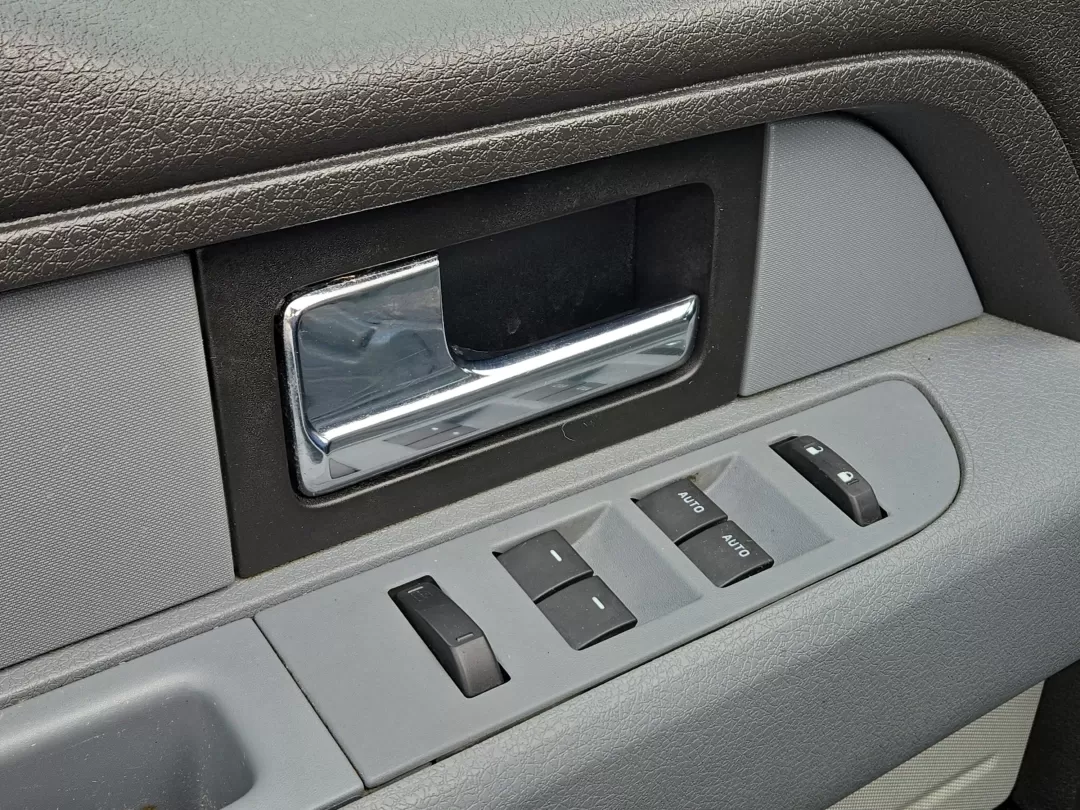 2012 Ford F-150 (1FTEW1CM0CK) with an Other engine, located at 3959 U.S. 80 W, Phenix City, AL, 36870, (334) 297-4885, 32.469296, -85.135185 - Unlock a world of adventure with the 2012 Ford F-150 Crew Cab Pickup, perfect for weekend getaways, family outings, or tackling your daily commute! At Gils Auto in Phenix City, AL, we understand that the right vehicle can enhance your lifestyle, and this rugged yet refined truck is designed to do ju - Photo#11