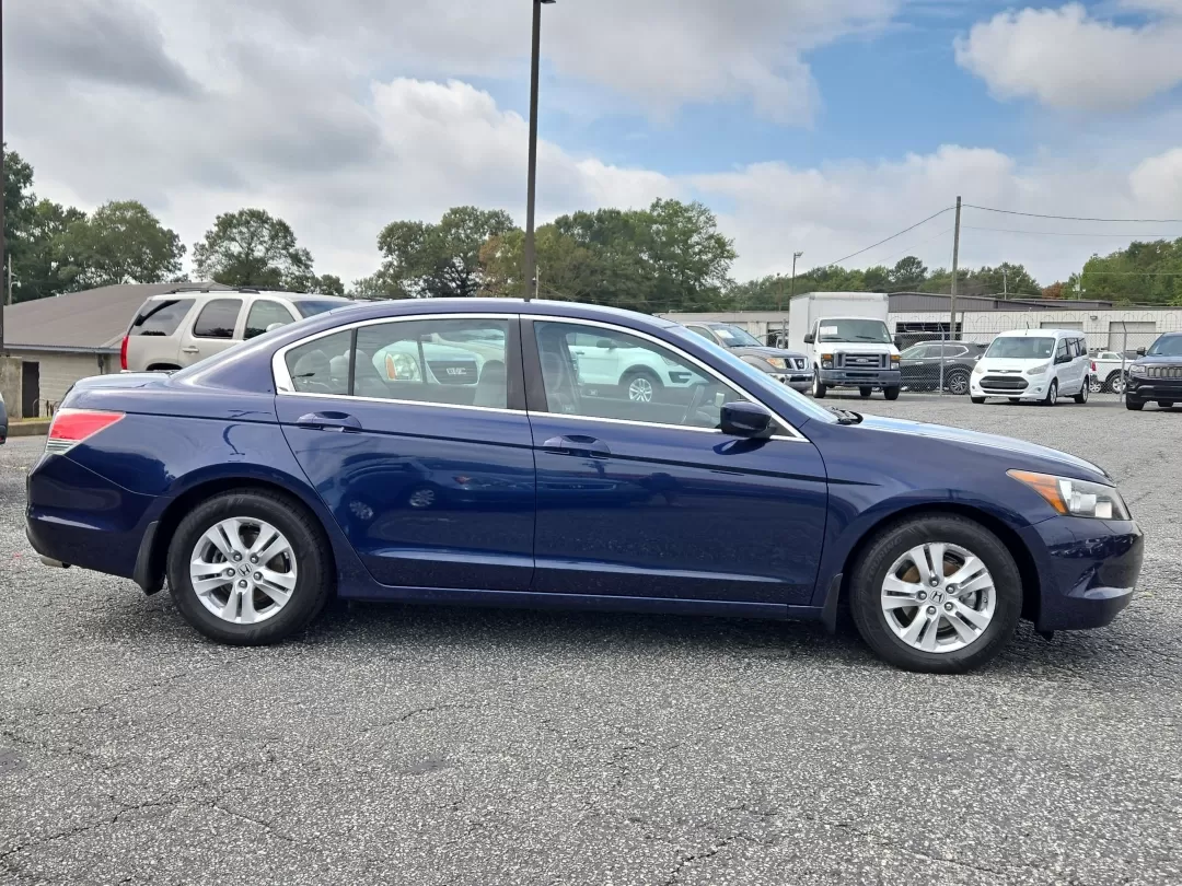 2009 Honda Accord Sdn LX-P (1HGCP264X9A) with an Other engine, located at 3959 U.S. 80 W, Phenix City, AL, 36870, (334) 297-4885, 32.469296, -85.135185 - Are you in the market for a reliable sedan that perfectly balances comfort, style, and functionality? Look no further than the 2009 Honda Accord LX-P, available now at Gils Auto in Phenix City, AL! This versatile vehicle is ideal for daily commuters, growing families, or anyone who enjoys weekend ad - Photo#4