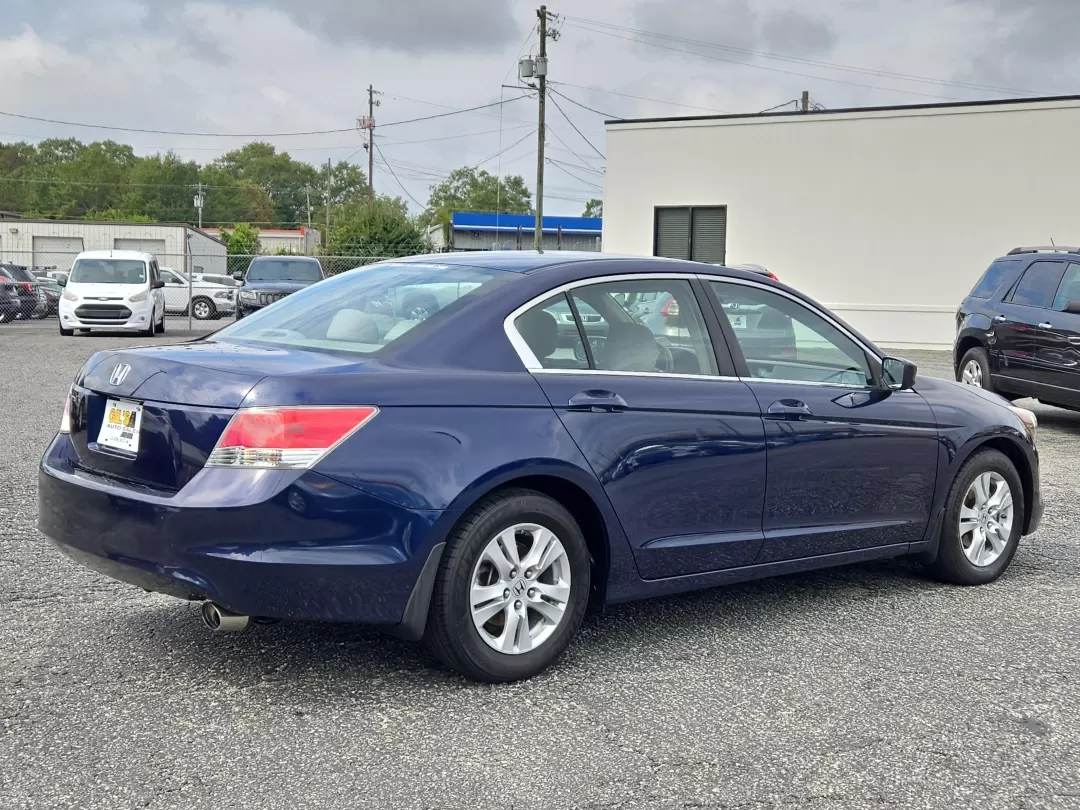 2009 Honda Accord Sdn LX-P (1HGCP264X9A) with an Other engine, located at 3959 U.S. 80 W, Phenix City, AL, 36870, (334) 297-4885, 32.469296, -85.135185 - Are you in the market for a reliable sedan that perfectly balances comfort, style, and functionality? Look no further than the 2009 Honda Accord LX-P, available now at Gils Auto in Phenix City, AL! This versatile vehicle is ideal for daily commuters, growing families, or anyone who enjoys weekend ad - Photo#5